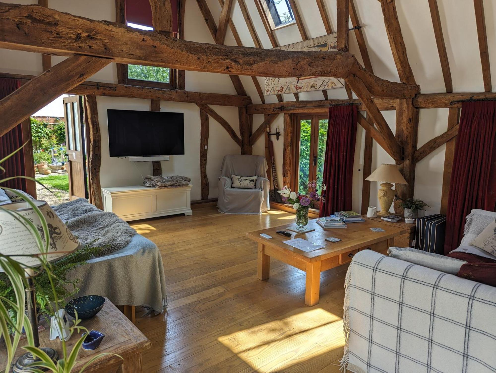Cosy Listed Barn In Peaceful Country Village Granborough Экстерьер фото